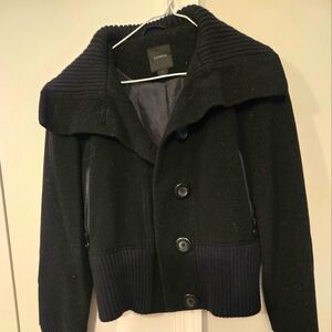 Express Black Coat with Ribbed Collar